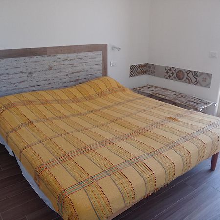 Buenavistasurfmed Bed & Breakfast Итри Екстериор снимка