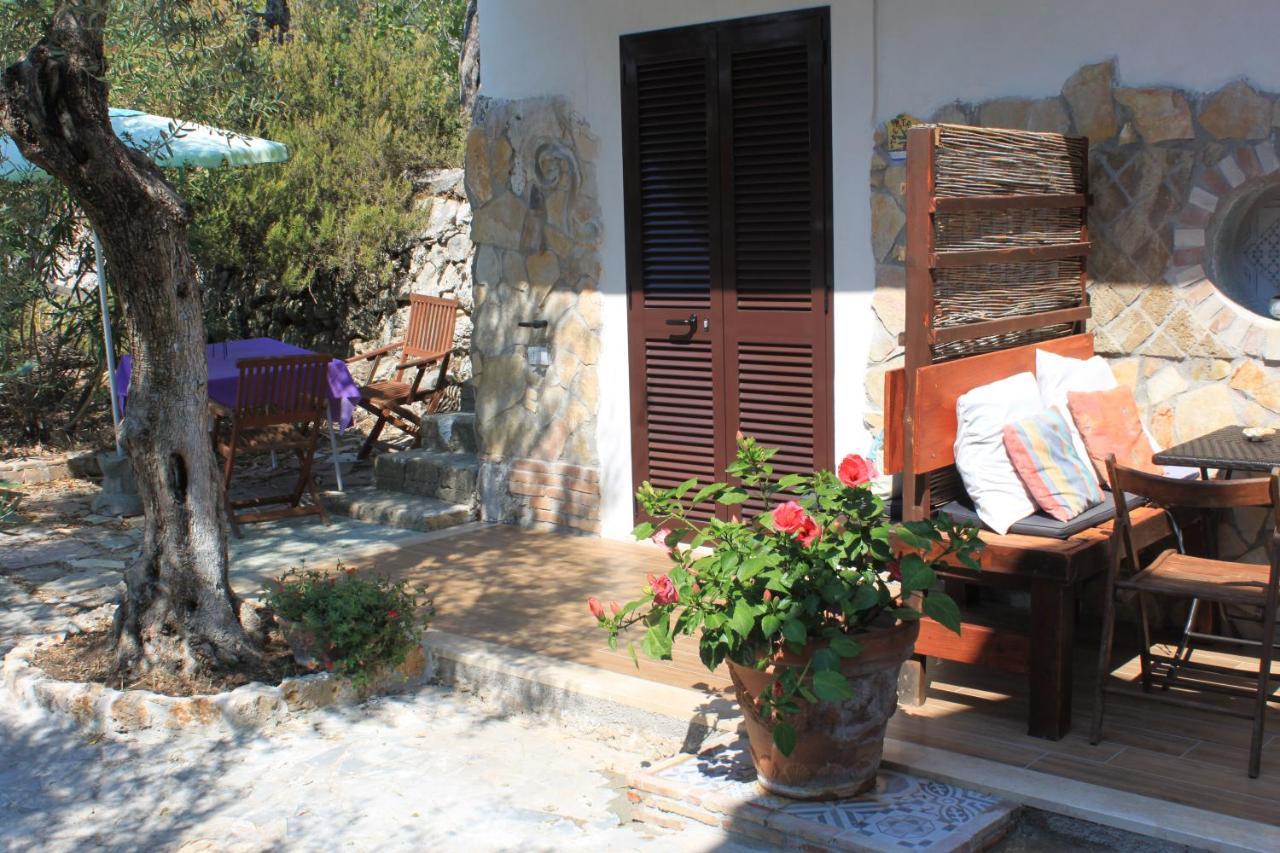 Buenavistasurfmed Bed & Breakfast Итри Екстериор снимка