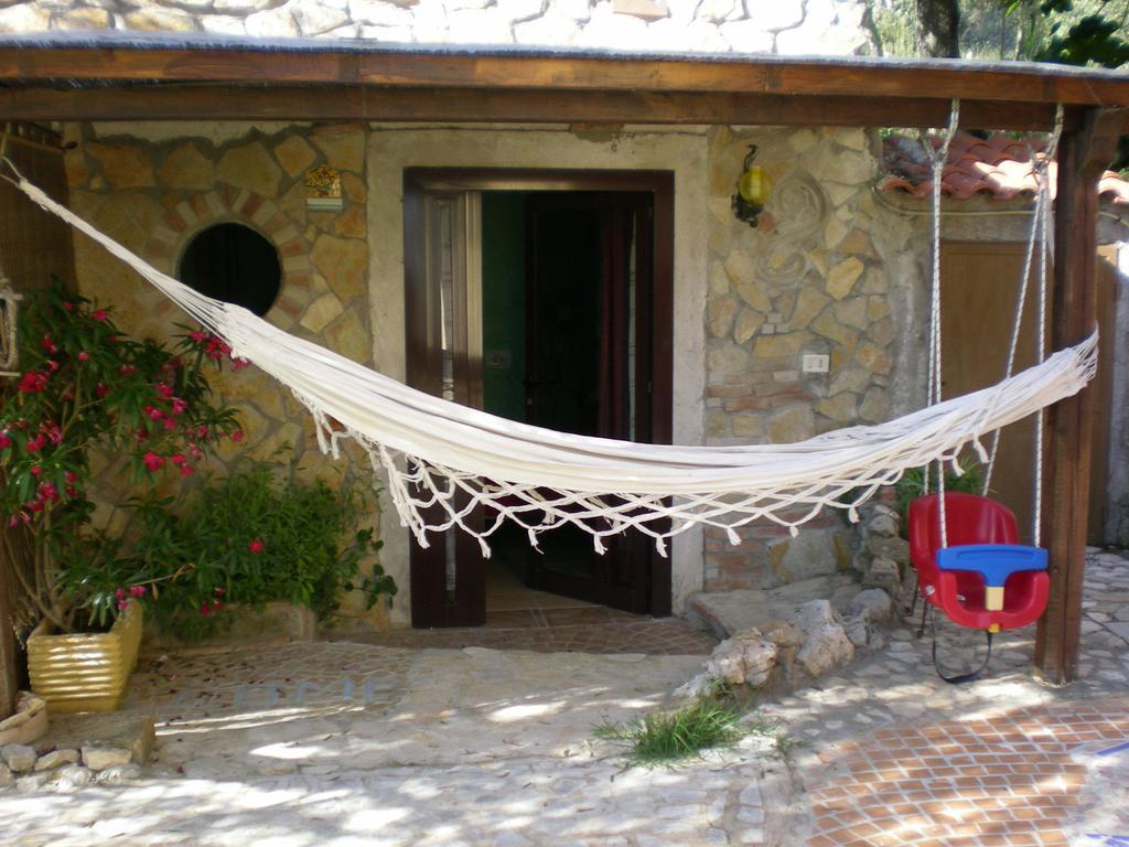Buenavistasurfmed Bed & Breakfast Итри Екстериор снимка